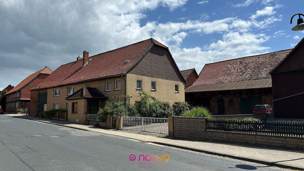 Bauernhaus, Landhaus Lengede Woltwiesche - 9 Zimmer, 284 m&sup2;, 325.000&euro; | Angebot:25671991