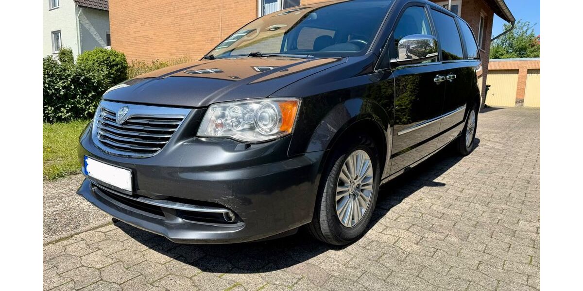Lancia Voyager 247.000 km 8.389 &euro; Harsum 31177