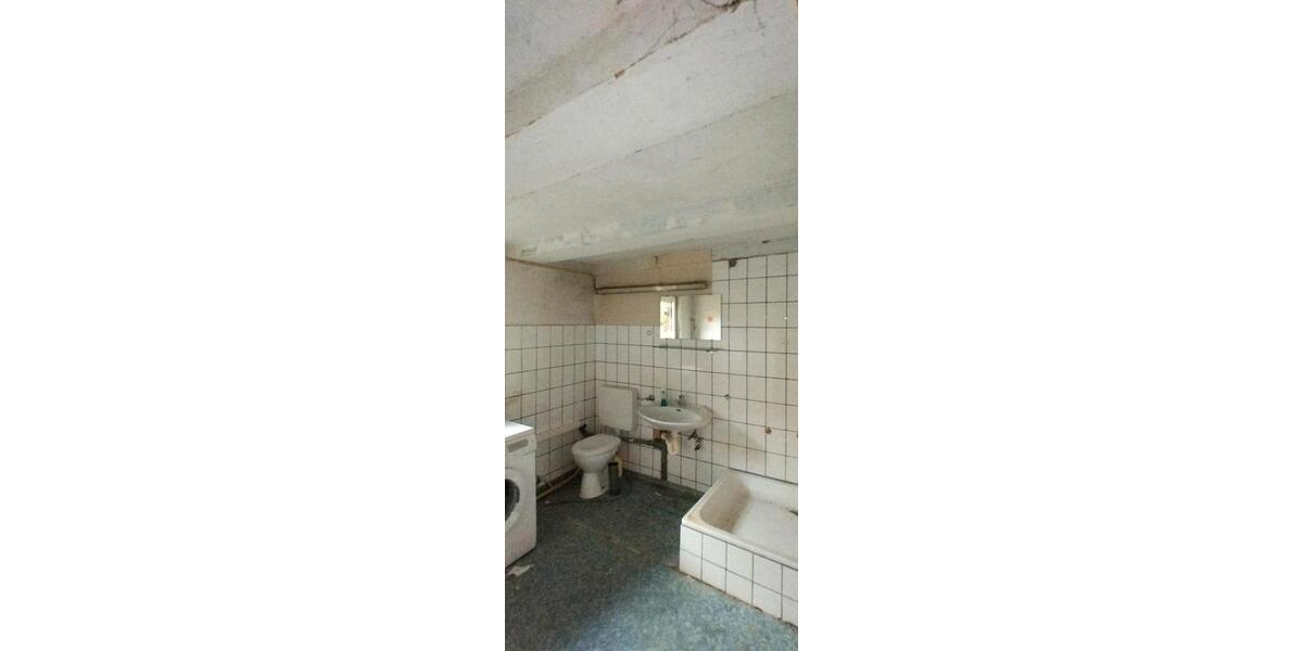 Einfamilienhaus Lengede - 10 Zimmer, 380 m&sup2;, 27.900&euro; | Angebot:25718711