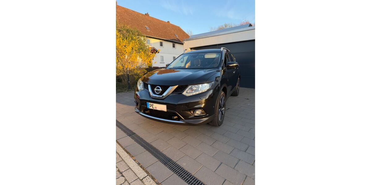 Nissan X-Trail 131.000 km 12.500 &euro; Peine 31226