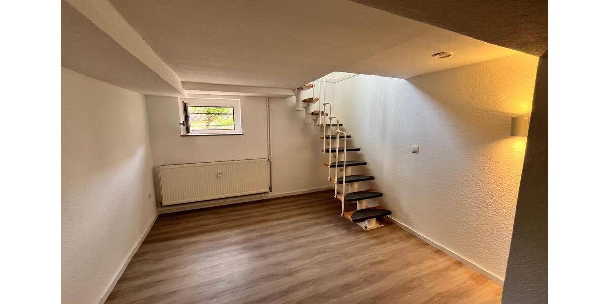 Hochparterre Hildesheim Itzum-Marienburg - 3 Zimmer, 95 m&sup2;, 900&euro; | Angebot:26634978