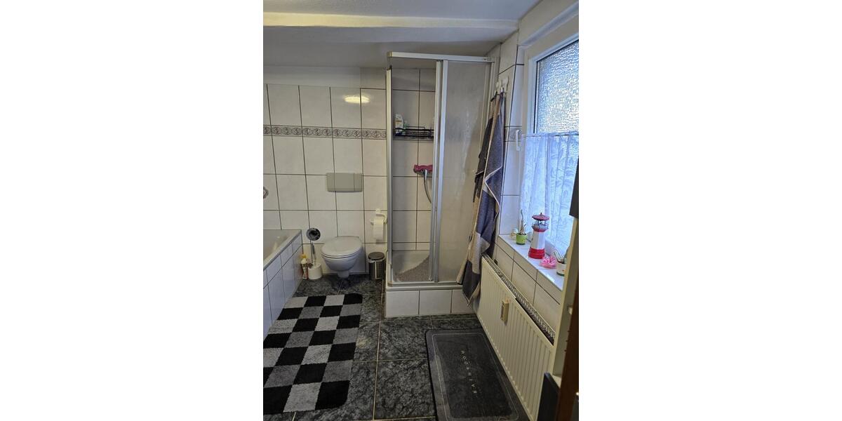 Mehrfamilienhaus, Wohnhaus Diekholzen - 8 Zimmer, 225 m&sup2;, 279.000&euro; | Angebot:25636612