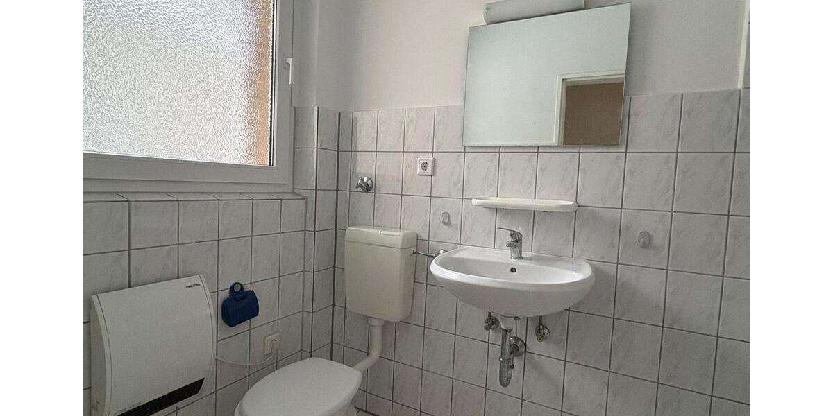 Erdgeschoßwohnung Hannover Ahlem-Badenstedt-Davenstedt - 1 Zimmer, 35 m&sup2;, 450&euro; | Angebot:25079786