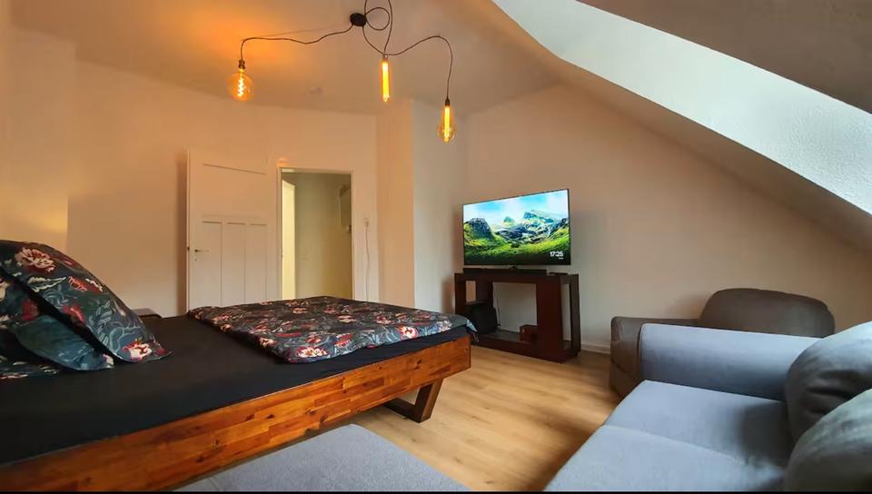 Dachgeschoßwohnung Hannover Döhren-Wülfel - 2.5 Zimmer, 62 m&sup2;, 1.000&euro; | Angebot:26576078