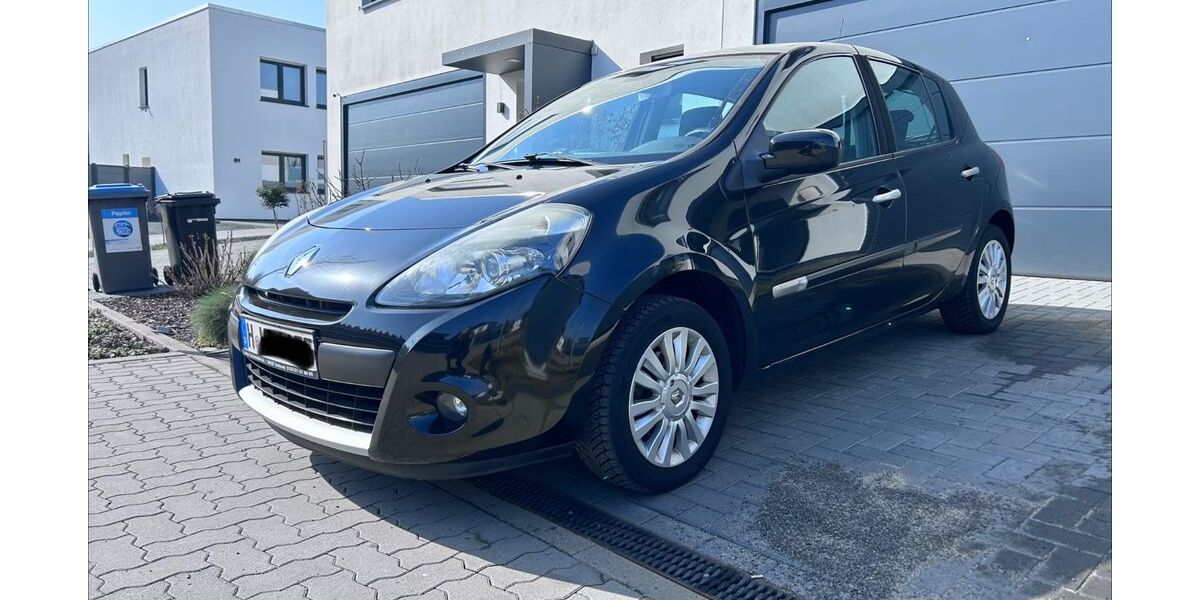 Renault Clio 144.829 km 3.099 &euro; Ronnenberg 30952