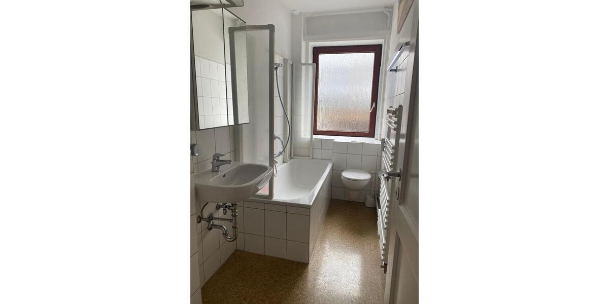 Etagenwohnung Hildesheim - 4 Zimmer, 83 m&sup2;, 798&euro; | Angebot:23808195