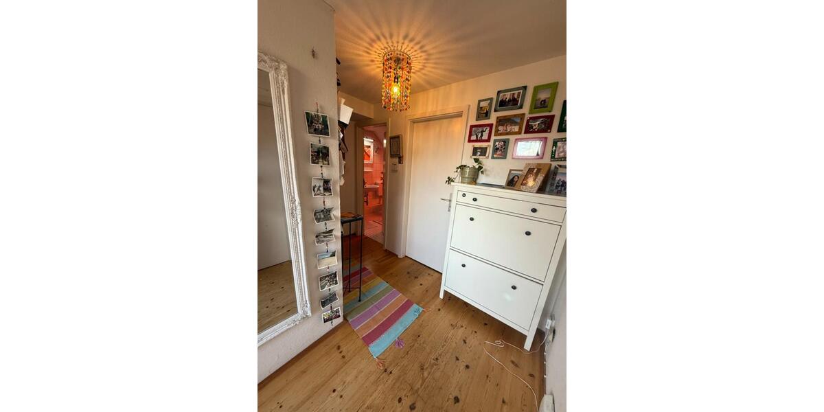 Dachgeschoßwohnung Hannover Linden-Limmer - 2 Zimmer, 70 m&sup2;, 950&euro; | Angebot:25820576