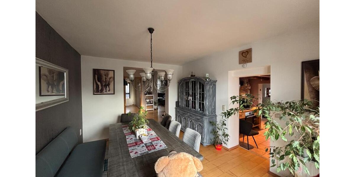 Doppelhaushälfte Lengede - 7 Zimmer, 150 m&sup2;, 275.000&euro; | Angebot:24314511