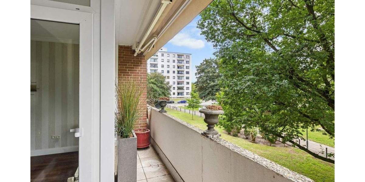 Etagenwohnung Hannover / Anderten Anderten - 4 Zimmer, 175 m&sup2;, 395.000&euro; | Angebot:25671322