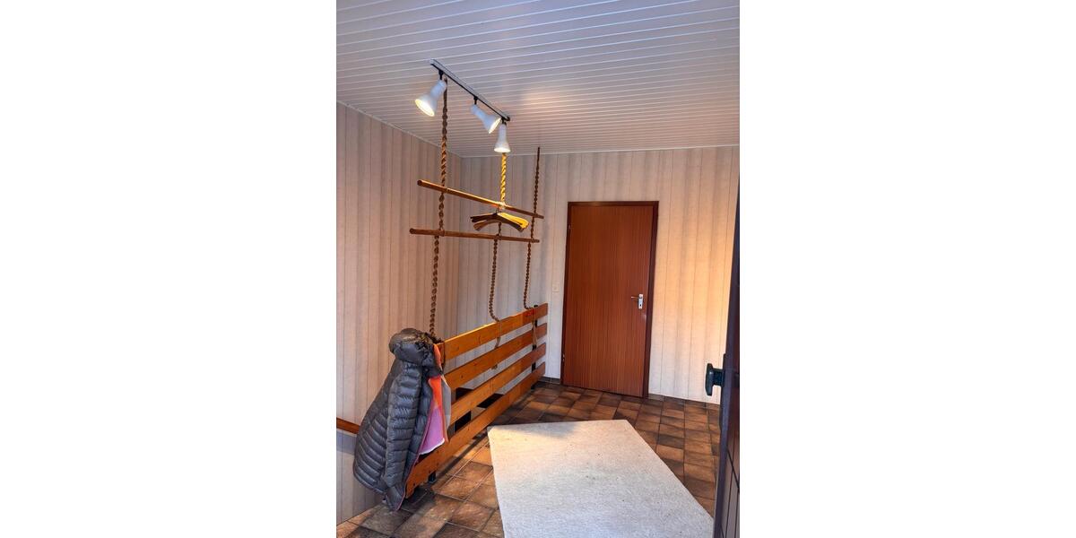 Einfamilienhaus Wennigsen (Deister) - 5 Zimmer, 160 m&sup2;, 1.500&euro; | Angebot:25302613