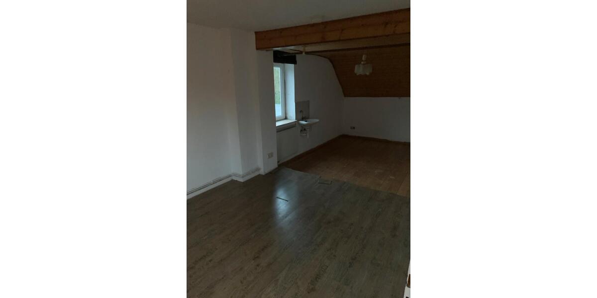 Einfamilienhaus Baddeckenstedt - 7 Zimmer, 150 m&sup2;, 145.000&euro; | Angebot:24833133
