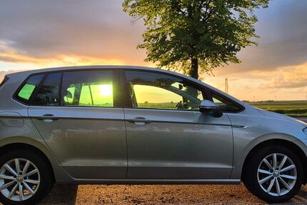 VW Golf Sportsvan 150.951 km 8.700 &euro; Springe 31832