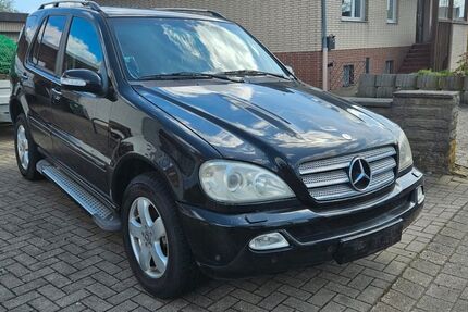 Mercedes-Benz ML 270 308.000 km 3.975 &euro; Ilsede 31241