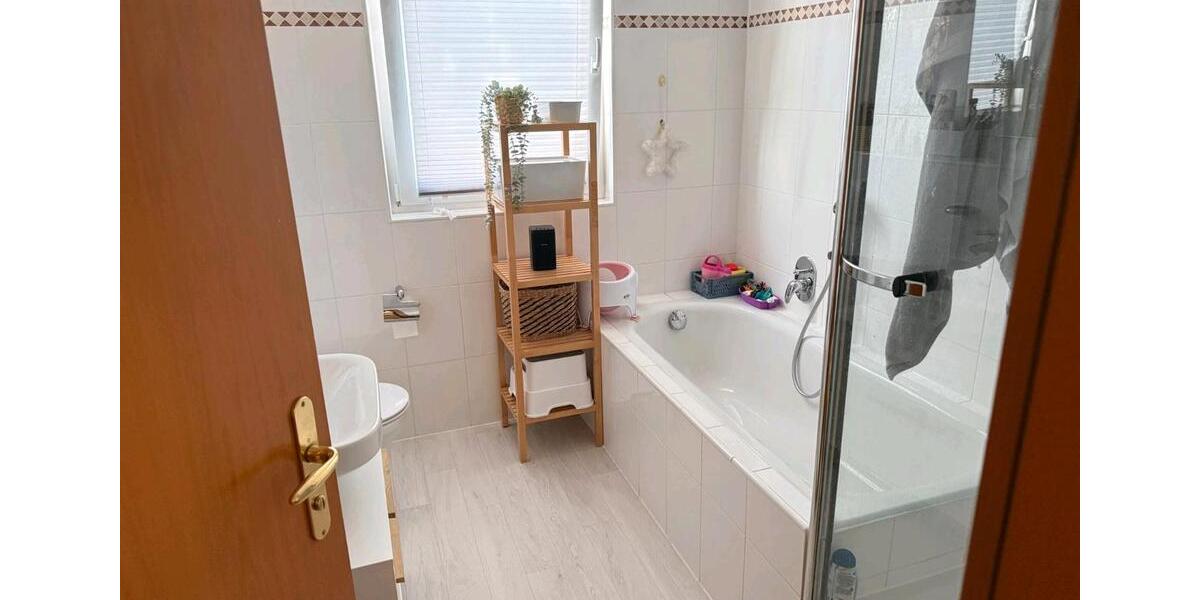 Etagenwohnung Springe - 6 Zimmer, 161 m&sup2;, 1.500&euro; | Angebot:25283094