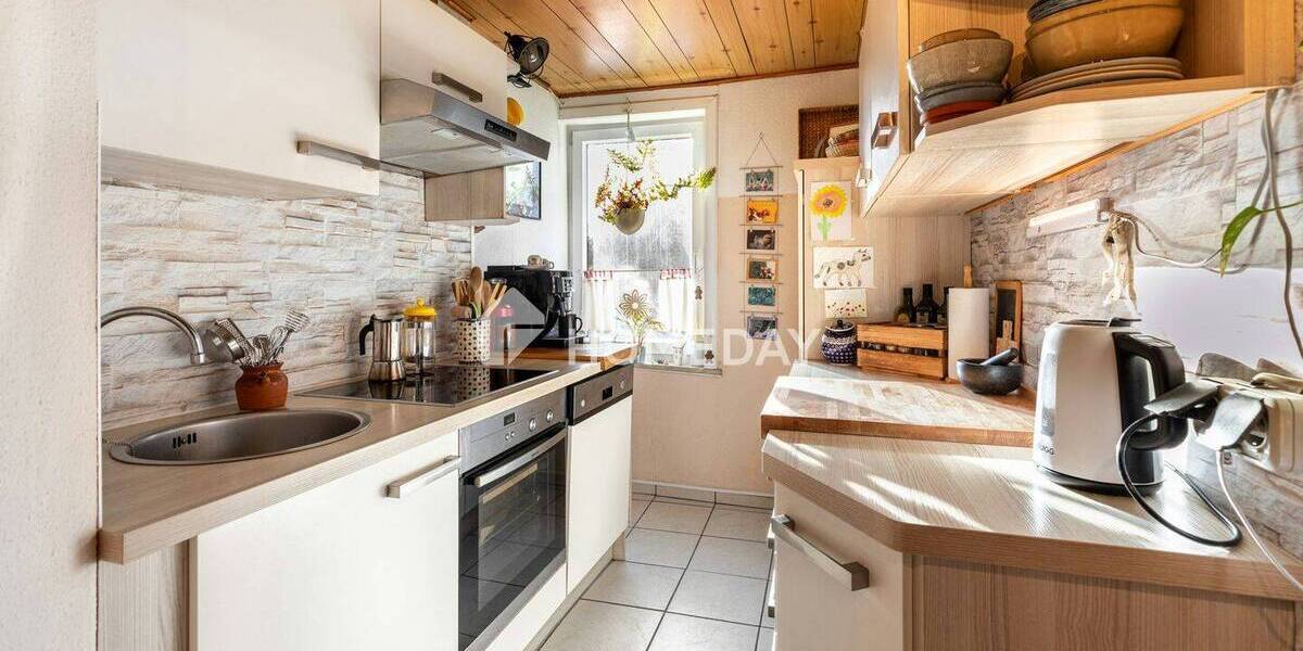 Einfamilienhaus Bad Salzdetfurth Östrum - 8 Zimmer, 182 m&sup2;, 145.000&euro; | Angebot:25684151