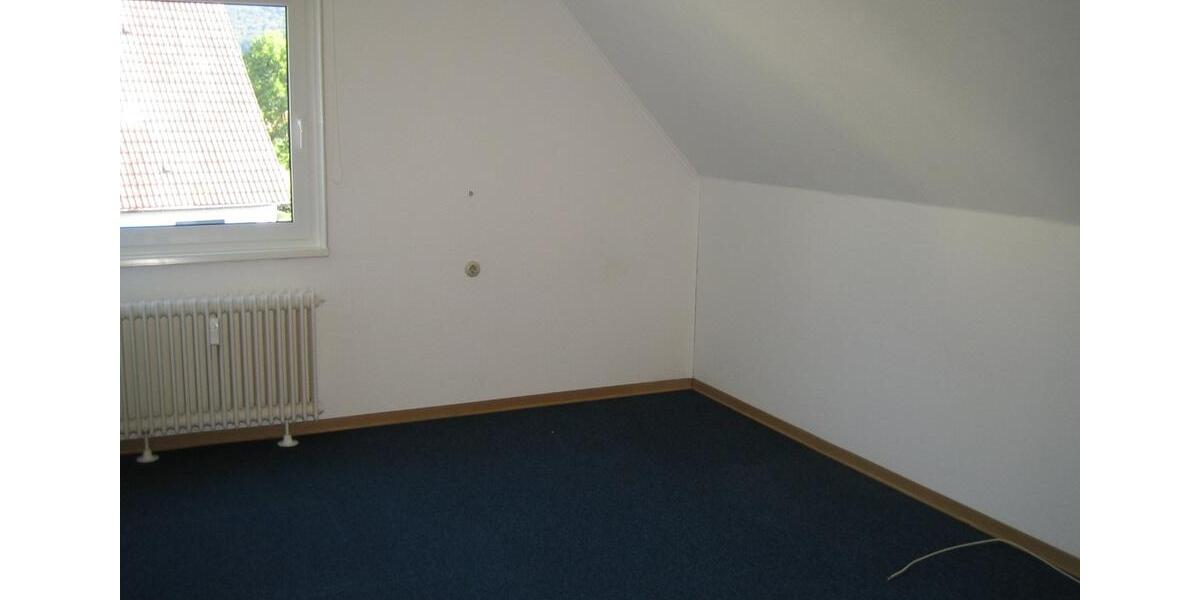 Dachgeschoßwohnung Salzhemmendorf - 3.5 Zimmer, 88 m&sup2;, 450&euro; | Angebot:25943331