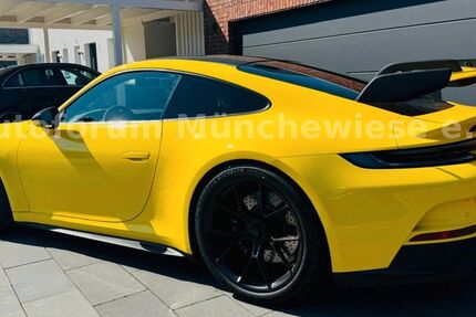 Porsche 992 2.700 km 209.999 &euro; Hildesheim 31135