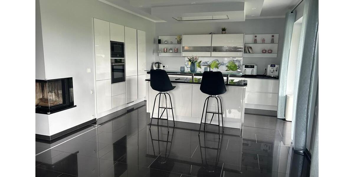 Villa Hohenhameln - 7 Zimmer, 211 m&sup2;, 733.000&euro; | Angebot:25976891