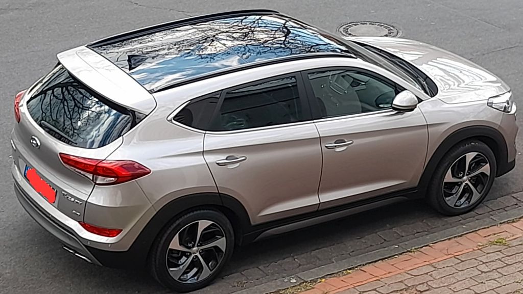 Hyundai TUCSON 94.000 km 17.600 &euro; Hannover 30419