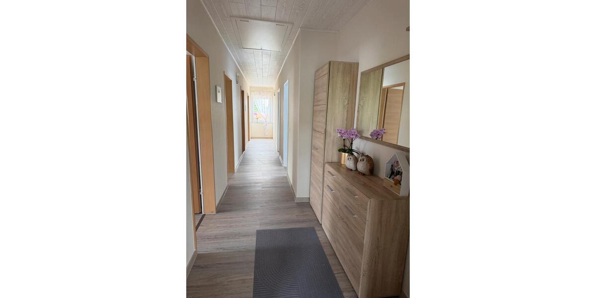 Dachgeschoßwohnung Bockenem - 4 Zimmer, 107 m&sup2;, 155.000&euro; | Angebot:26564750