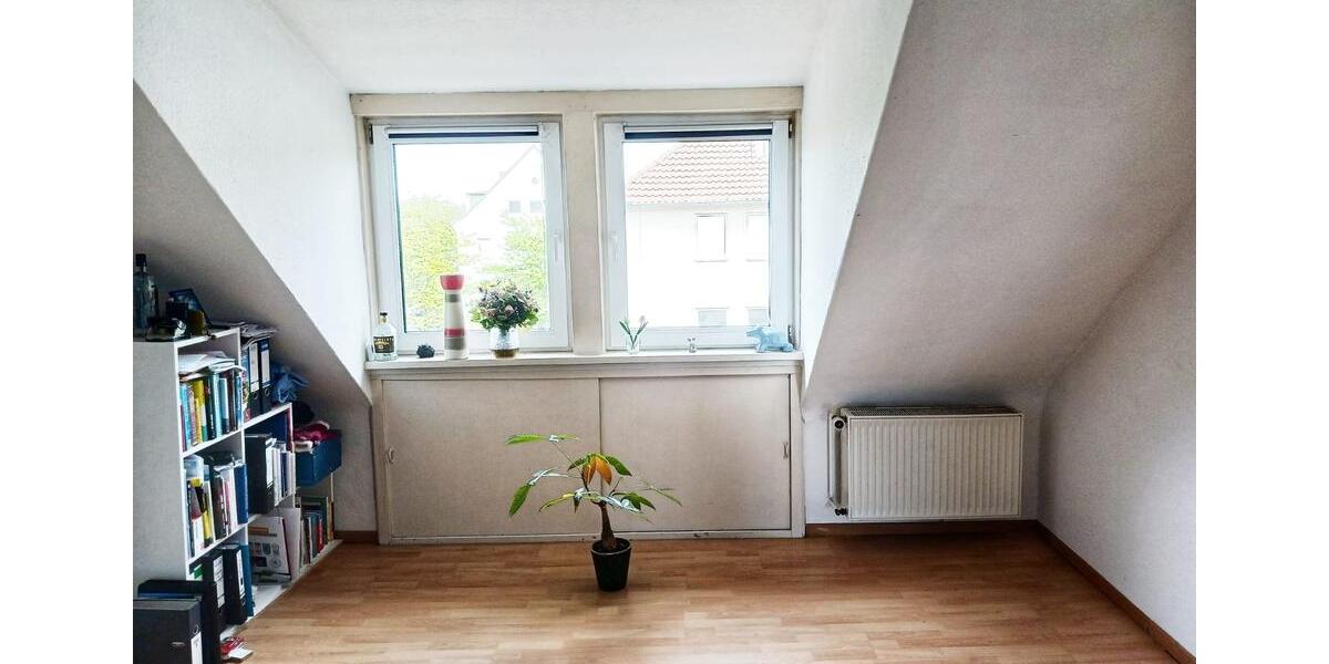 Dachgeschoßwohnung Hildesheim Himmelsthür - 3 Zimmer, 75 m&sup2;, 500&euro; | Angebot:24851351
