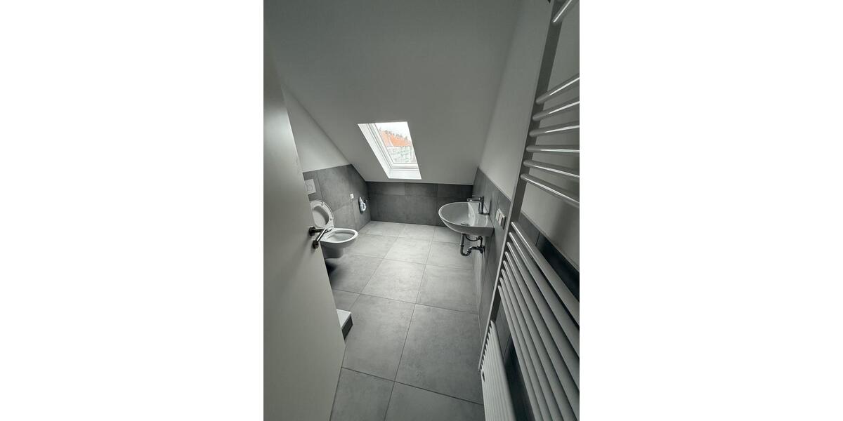 Dachgeschoßwohnung Hildesheim Himmelsthür - 3 Zimmer, 70 m&sup2;, 700&euro; | Angebot:25968346