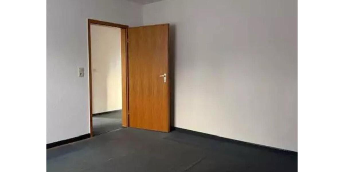 Hochparterre Alfeld (Leine) - 3 Zimmer, 110 m&sup2;, 110.000&euro; | Angebot:23555962