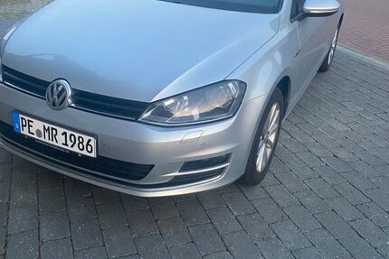 VW Golf 113.000 km 9.400 &euro; Hohenhameln 31249