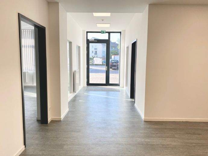 Gewerbeobjekt Hildesheim Moritzberg - 9 Zimmer, 242 m&sup2;, 2.425&euro; | Angebot:25996509