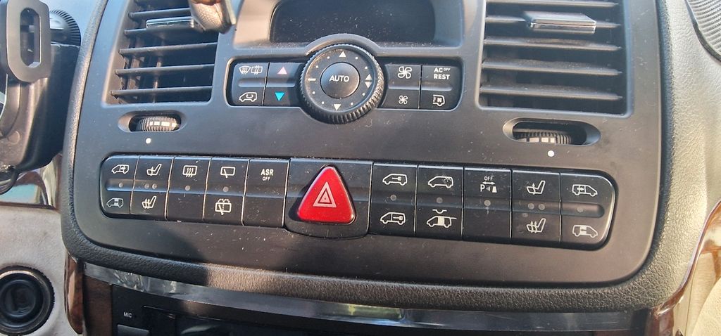 Mercedes-Benz Viano 303.000 km 9.000 &euro; Sarstedt 31157