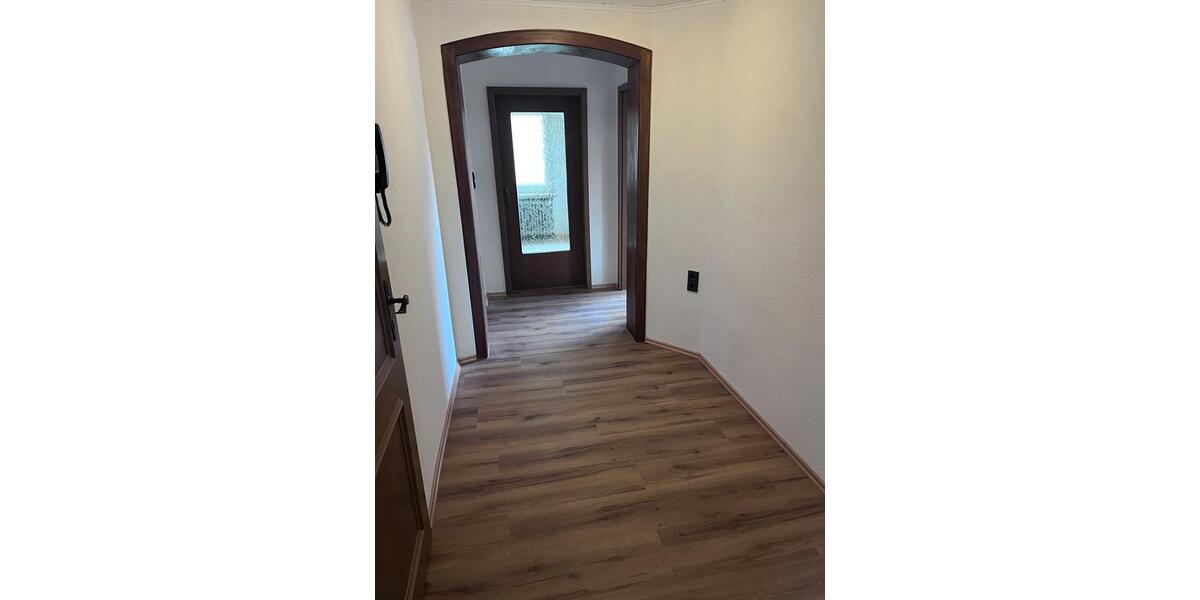 Reihenhaus Delligsen - 7 Zimmer, 190 m&sup2;, 1.050&euro; | Angebot:26035543