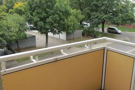 Wohnung Salzgitter Lebenstedt - 3 Zimmer, 61 m&sup2;, 366&euro; | Angebot:25795188