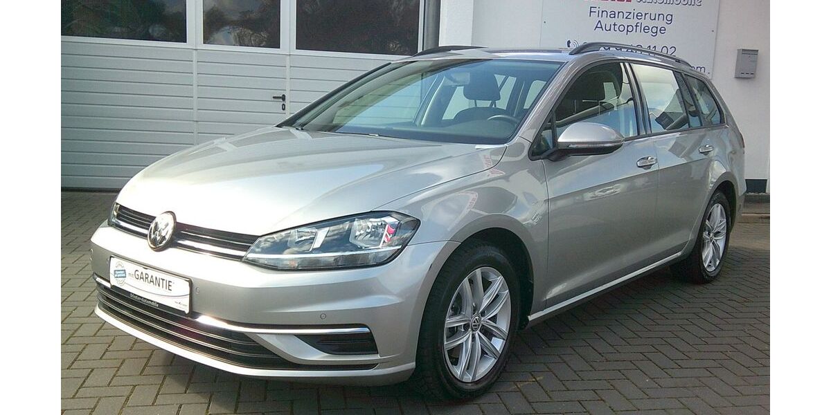 VW Golf 28.000 km 15.999 &euro; Gronau (Leine) OT Brüggen 31028
