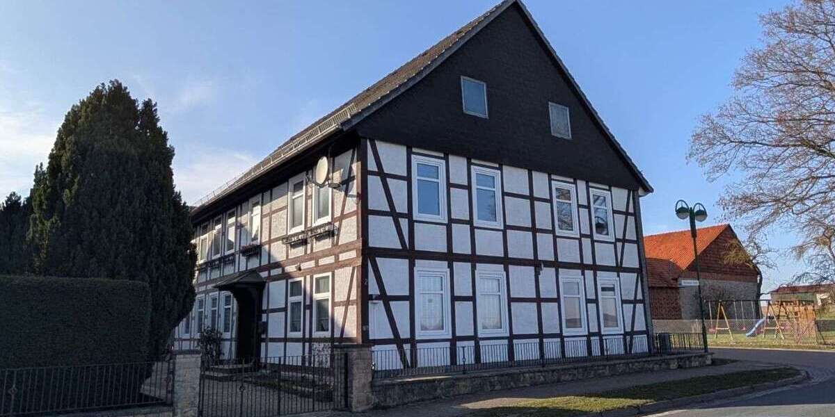 Einfamilienhaus Sibbesse - 7 Zimmer, 260 m&sup2;, 224.000&euro; | Angebot:25349611