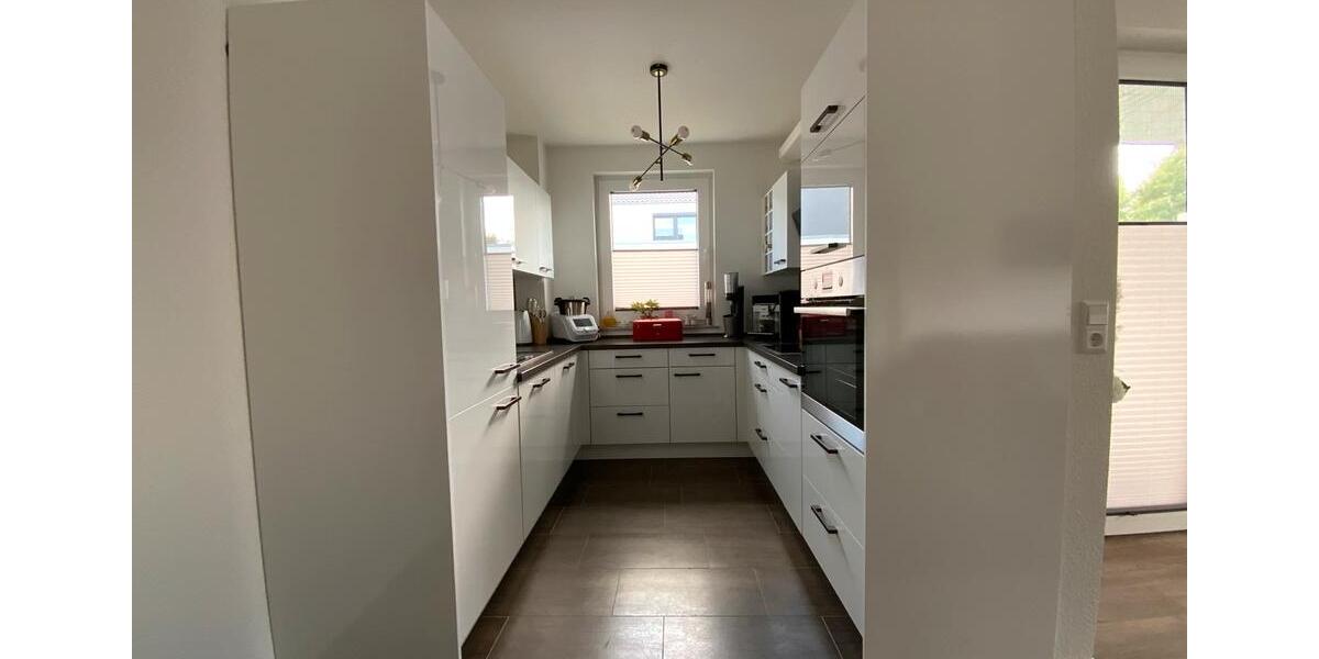 Etagenwohnung Laatzen - 4 Zimmer, 106 m&sup2;, 420.000&euro; | Angebot:25367377