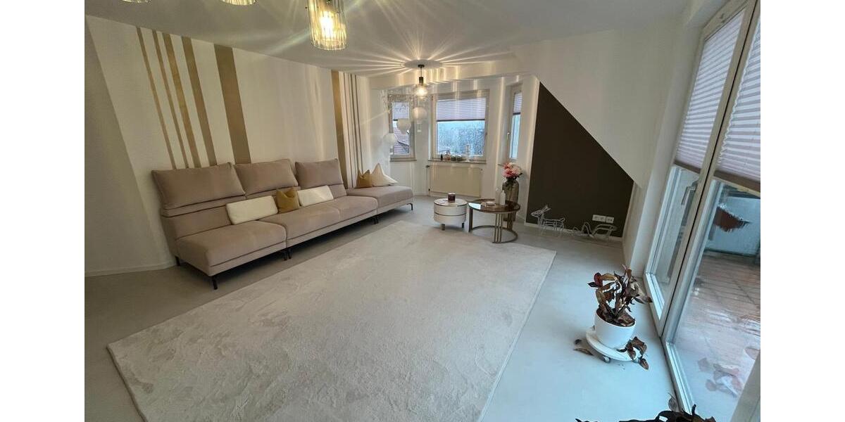 Etagenwohnung Giesen - 3 Zimmer, 85 m&sup2;, 1.090&euro; | Angebot:25723875