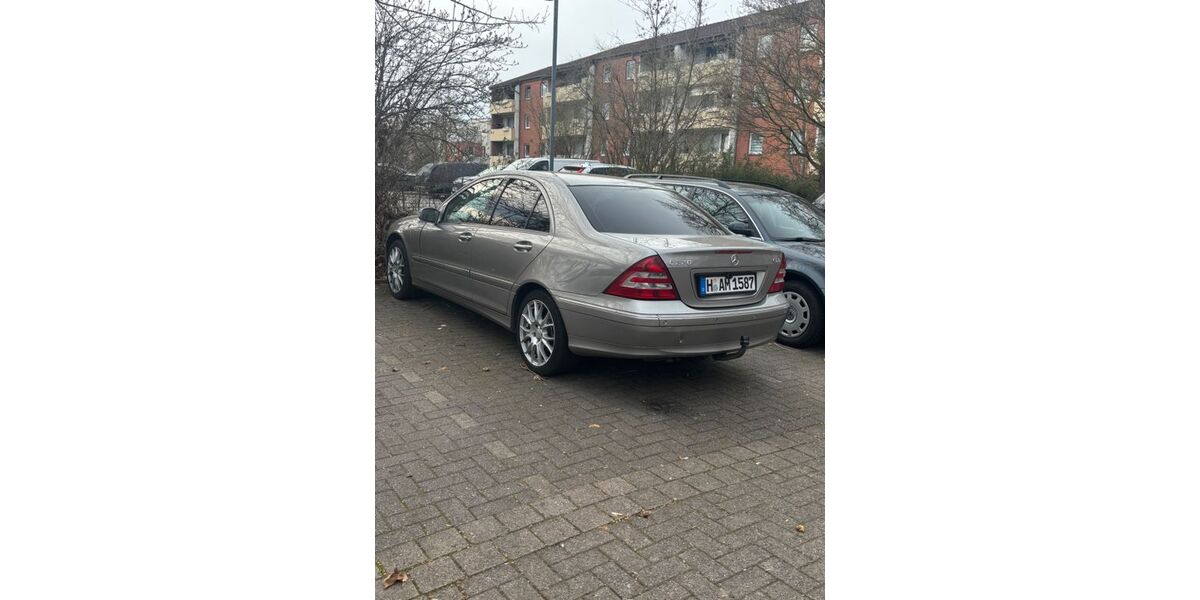 Mercedes-Benz C 220 286.726 km 3.000 &euro; Laatzen 30880