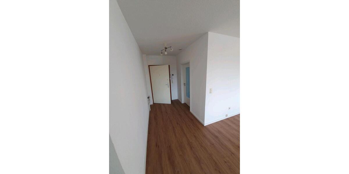 Etagenwohnung Sarstedt - 3 Zimmer, 92 m&sup2;, 920&euro; | Angebot:25759103