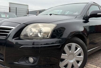 Toyota Avensis 237.500 km 1.990 &euro; Hildesheim 31137