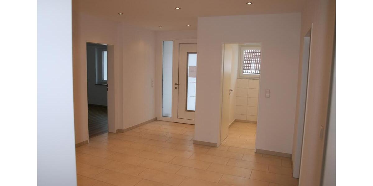 Doppelhaushälfte Lehrte - 5 Zimmer, 138 m&sup2;, 1.600&euro; | Angebot:26615350
