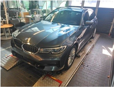 BMW 330 80.308 km 27.797 &euro; Peine 31228
