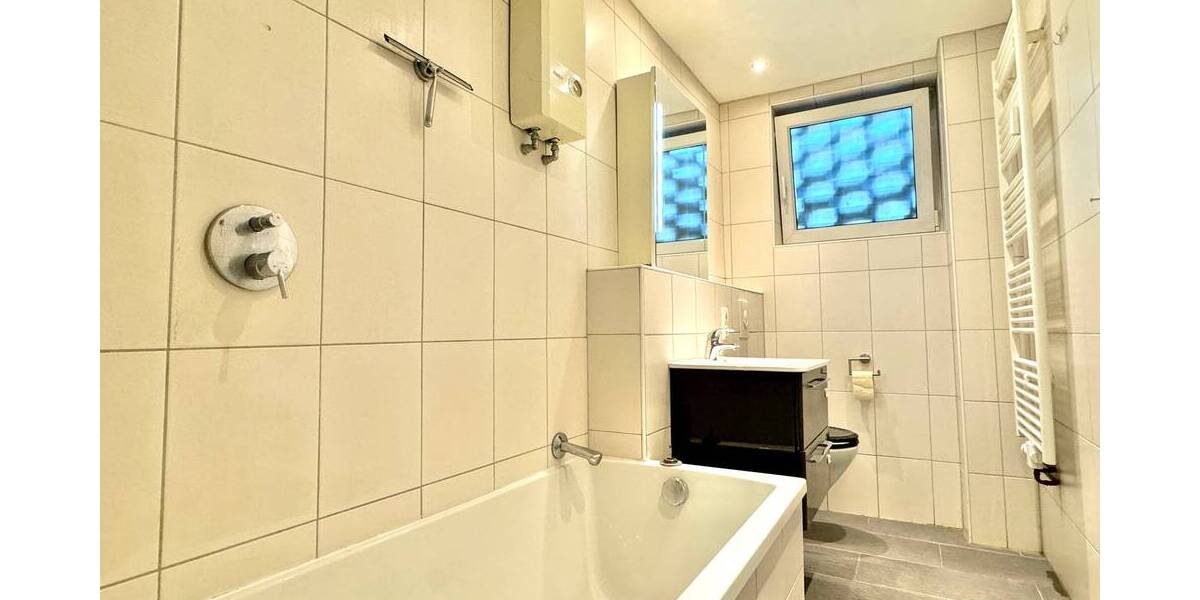 Etagenwohnung Hannover Linden-Süd - 3 Zimmer, 75 m&sup2;, 175.000&euro; | Angebot:25705846