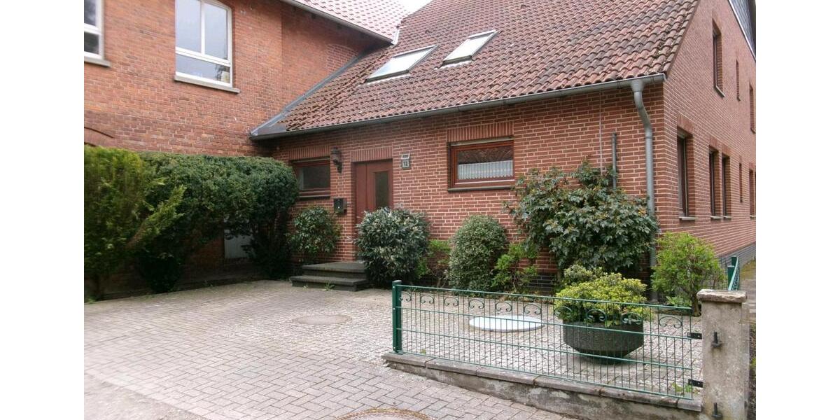Einfamilienhaus Salzhemmendorf - 10 Zimmer, 350 m&sup2;, 430.000&euro; | Angebot:25997859