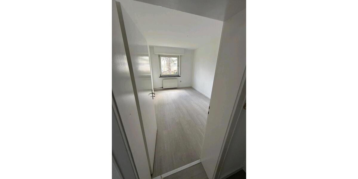 Etagenwohnung Hannover Buchholz-Kleefeld - 4 Zimmer, 100 m&sup2;, 1.600&euro; | Angebot:25962436