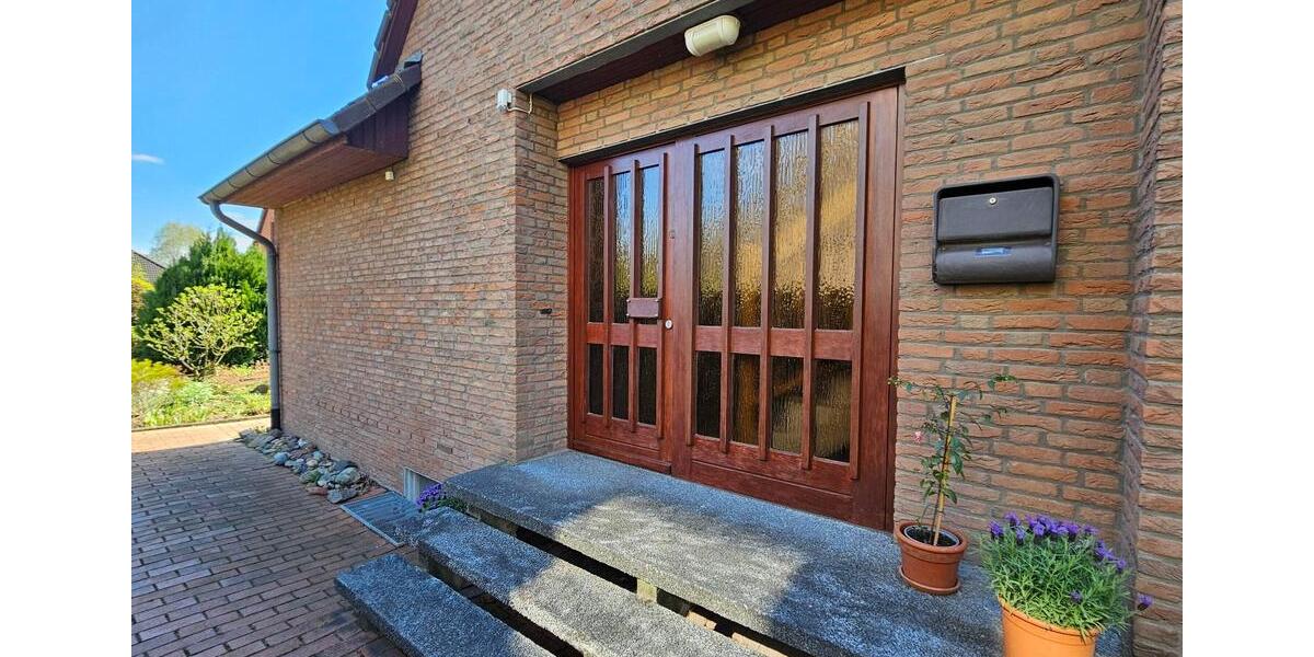 Einfamilienhaus Hannover Ahlem-Badenstedt-Davenstedt - 8.5 Zimmer, 176 m&sup2;, 585.000&euro; | Angebot:27064111