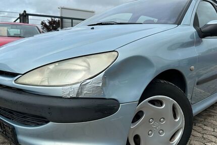 Peugeot 206 96.500 km 999 &euro; Hildesheim 31137