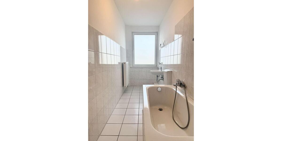 Etagenwohnung Hannover Linden-Limmer - 3 Zimmer, 101 m&sup2;, 1.123&euro; | Angebot:25499928