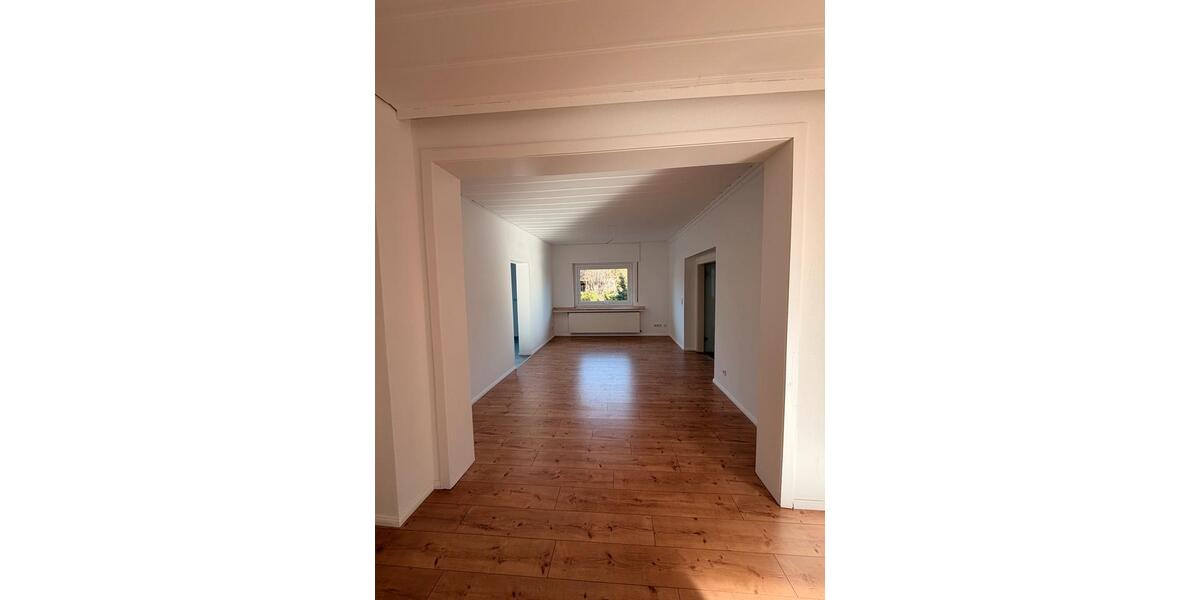 Erdgeschoßwohnung Peine Südstadt - 5 Zimmer, 155 m&sup2;, 1.755&euro; | Angebot:25309992