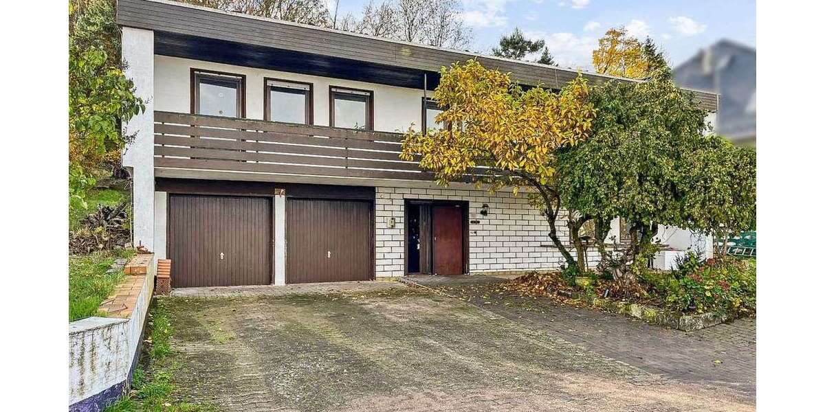 Einfamilienhaus Eime - 8 Zimmer, 195 m&sup2;, 298.000&euro; | Angebot:25349619