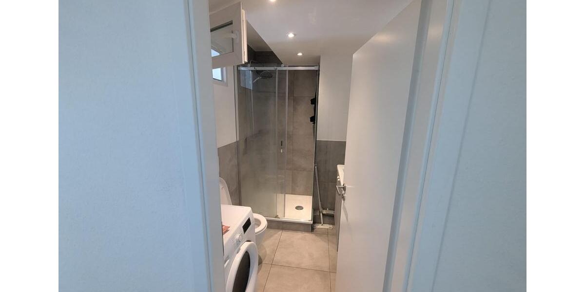 Etagenwohnung Hannover - 2 Zimmer, 60 m&sup2;, 1.200&euro; | Angebot:26020779